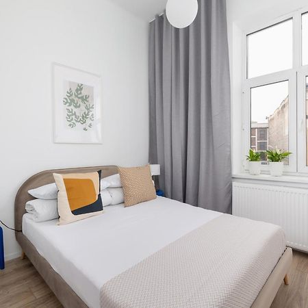 2 Bedroom Apartment - Dluga 65 Краків Екстер'єр фото