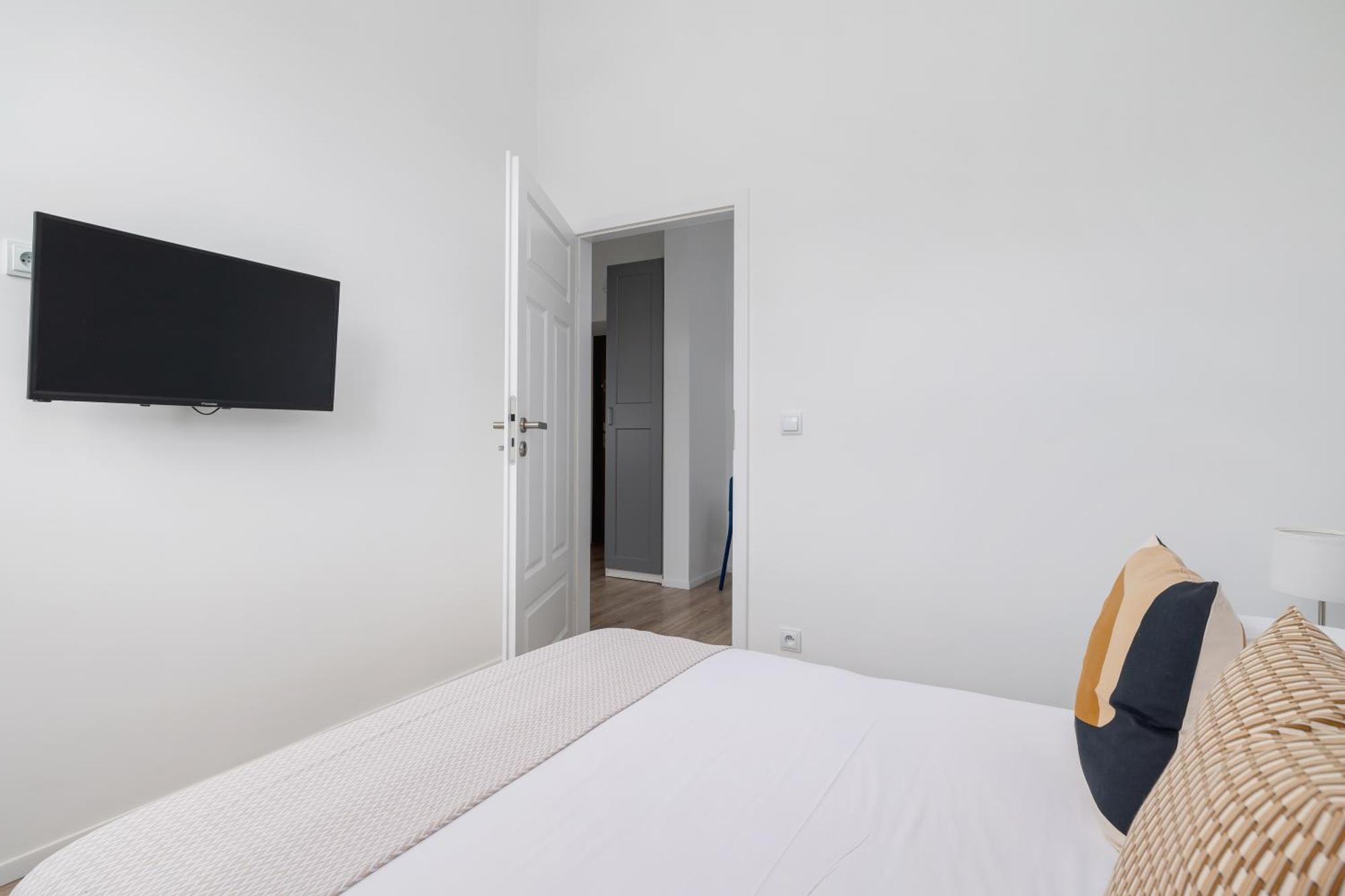 2 Bedroom Apartment - Dluga 65 Краків Екстер'єр фото