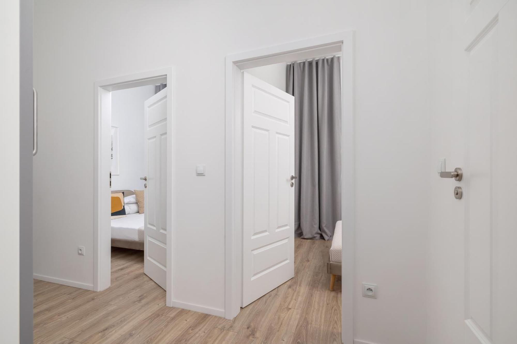 2 Bedroom Apartment - Dluga 65 Краків Екстер'єр фото