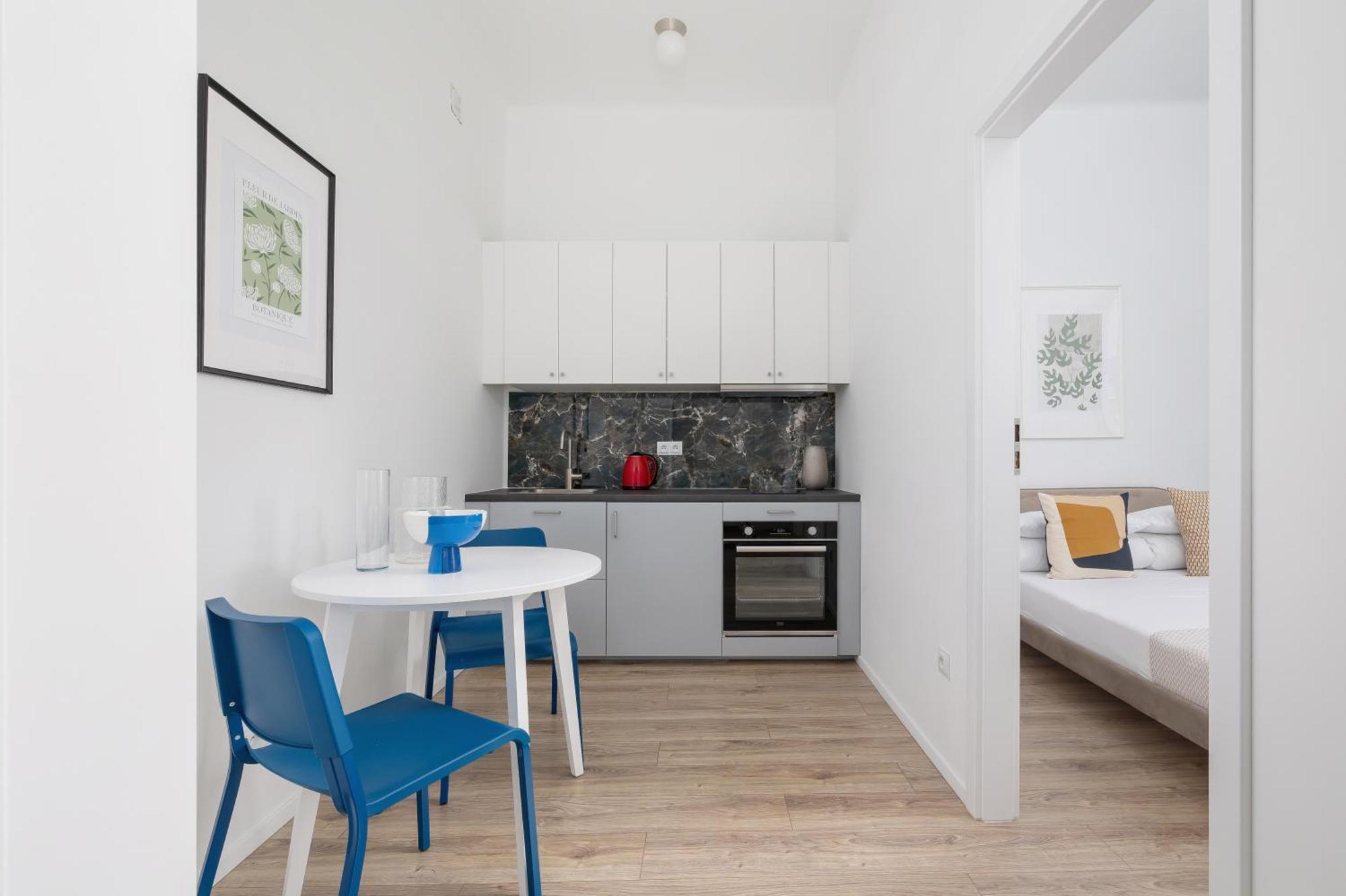 2 Bedroom Apartment - Dluga 65 Краків Екстер'єр фото